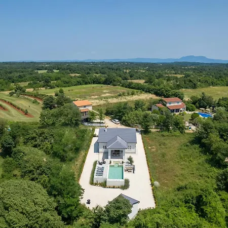 Sienna Zminj * Gradisce (Istria)