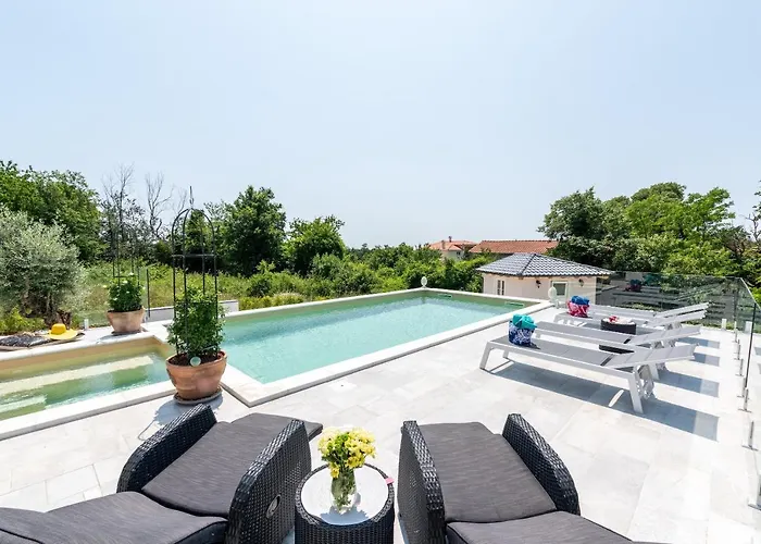 Sienna Zminj * Gradisce (Istria)