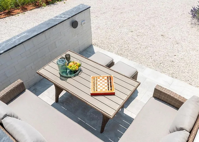 Sienna Zminj Gradisce (Istria)