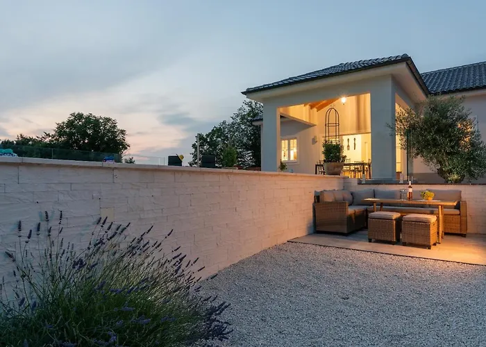 Sienna Zminj * Gradisce (Istria)