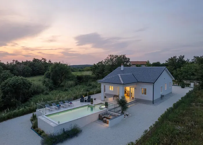 Vila Sienna Zminj Gradisce (Istria)