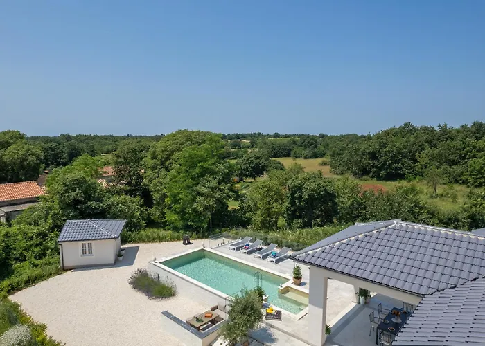 Sienna Zminj Gradisce (Istria)