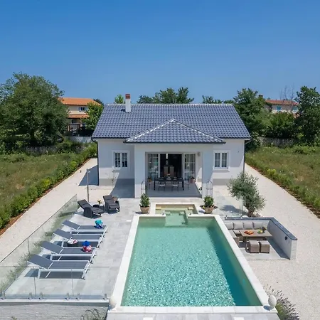 Villa Sienna Zminj