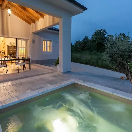 Sienna Zminj Villa *