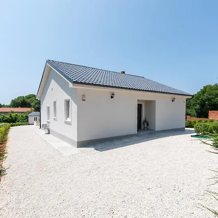 Sienna Zminj Villa
