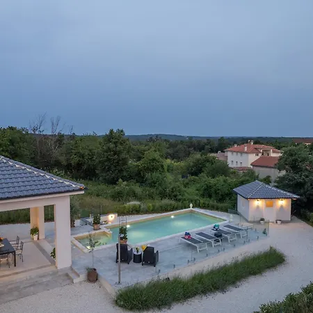 Sienna Zminj * Gradisce (Istria)