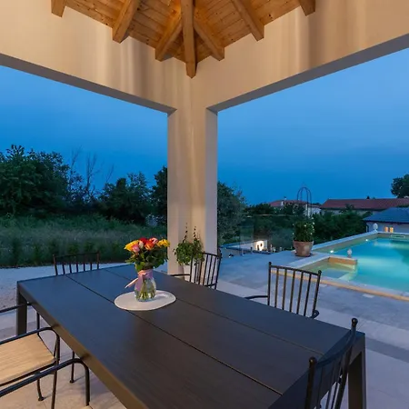 Villa Sienna Zminj *